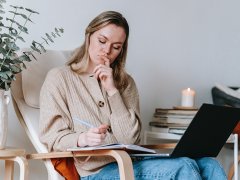 香港公司注册、开户、税务全攻略：离岸豁免怎么拿？内地老板必看