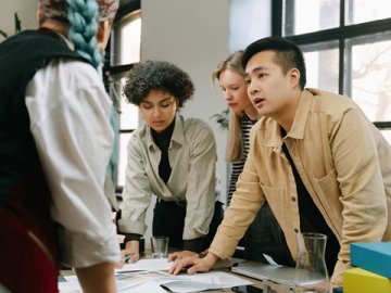 瓦努阿图护照为啥突然火了？2025年政策变了啥，好处和坑一次说清楚