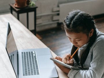 美国自1月1日起对现金类跨境汇款征收1%税费，数字支付不受影响