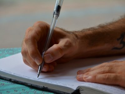 2025年跨境电商新机遇：中国卖家怎么顺利出海，搞定合规和增长两大难题？