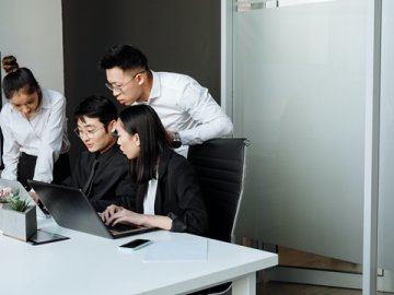 亚马逊计划投资120亿美元，在美国新建AI数据中心