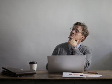 2026年华美银行投资账户申请全攻略：费用、门槛、产品及中国投资者实用策略