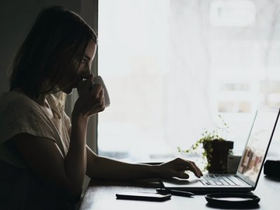 法国10月零售额下滑1.5%，就文玩和家居用品还涨了点